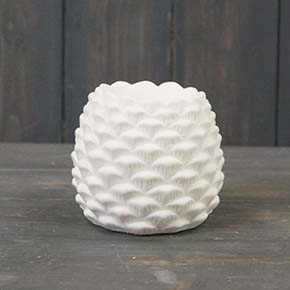 Ceramic cone candle holder detail page